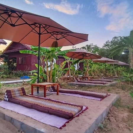 Chanhthida Guesthouse And The River Front Restaurant Ban Khon 외부 사진
