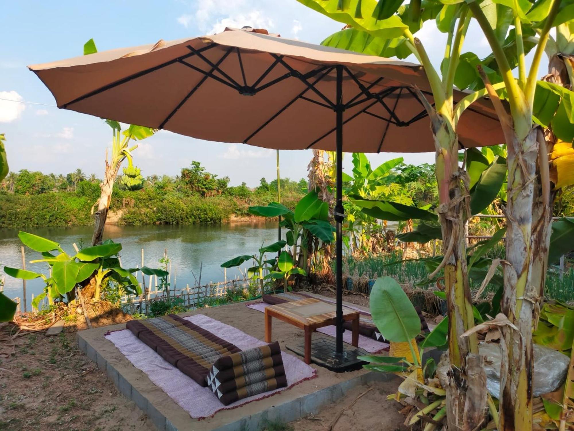 Chanhthida Guesthouse And The River Front Restaurant Ban Khon 외부 사진
