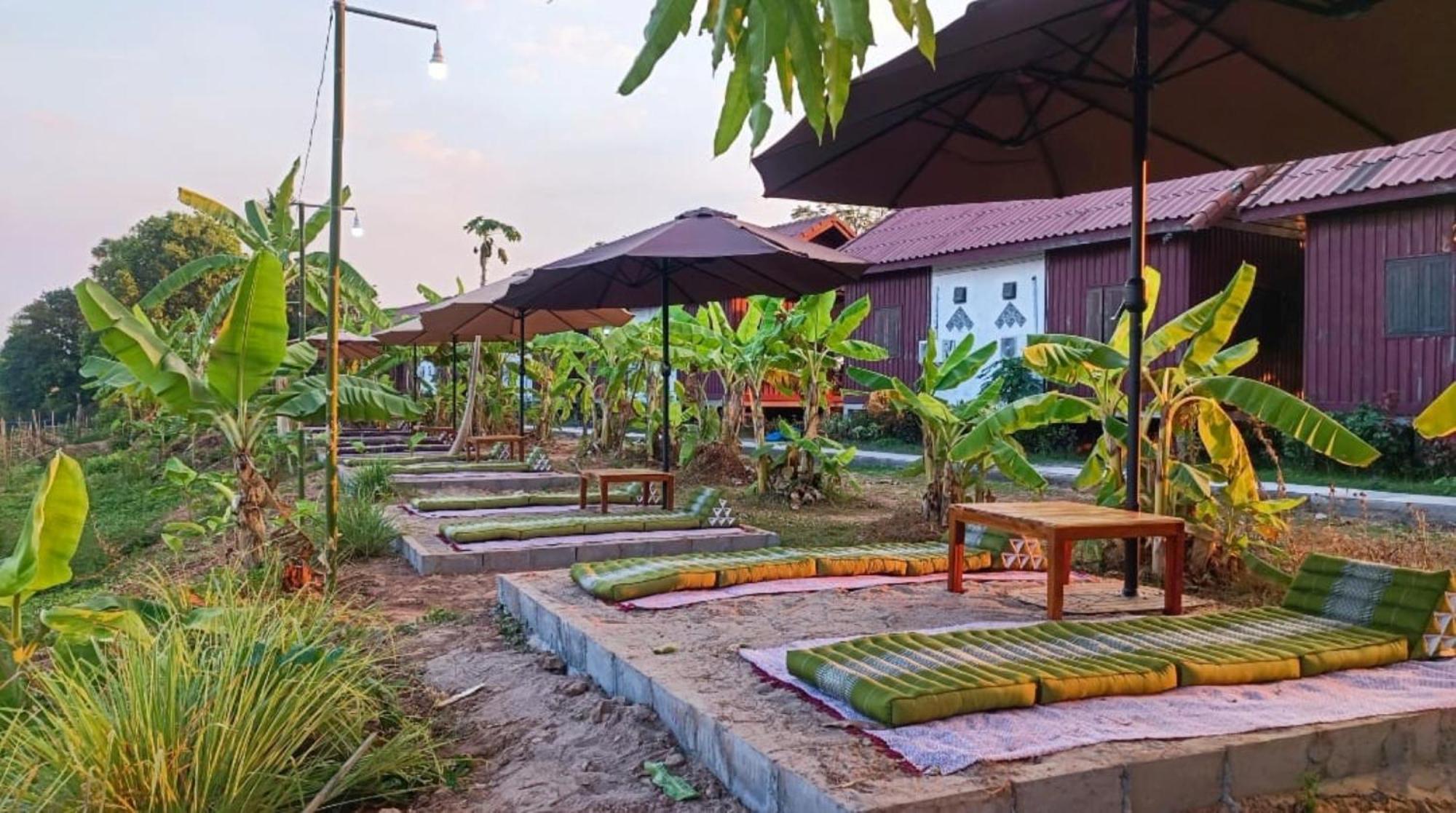 Chanhthida Guesthouse And The River Front Restaurant Ban Khon 외부 사진