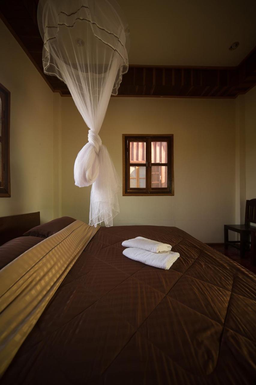 Chanhthida Guesthouse And The River Front Restaurant Ban Khon 외부 사진